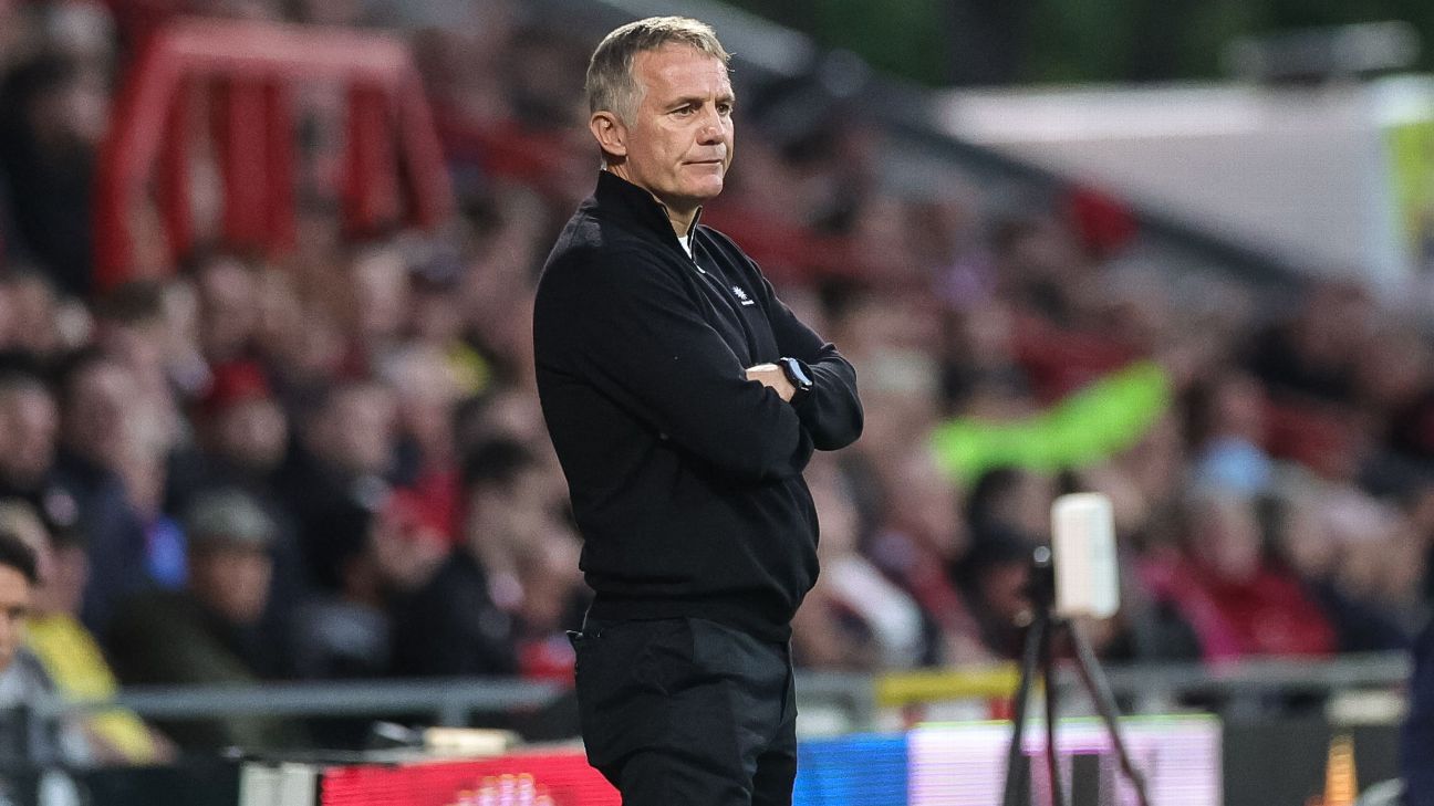 雷克瑟姆主帅直言失望：主场不敌伯明翰暴露防守问题